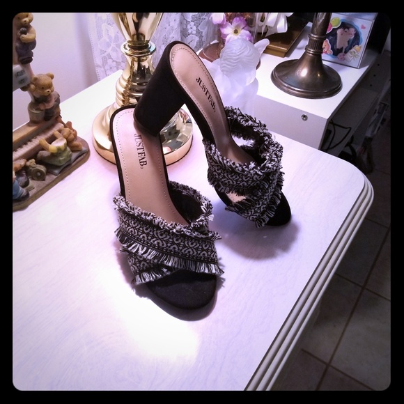 Shoes - Picture 1 of 1